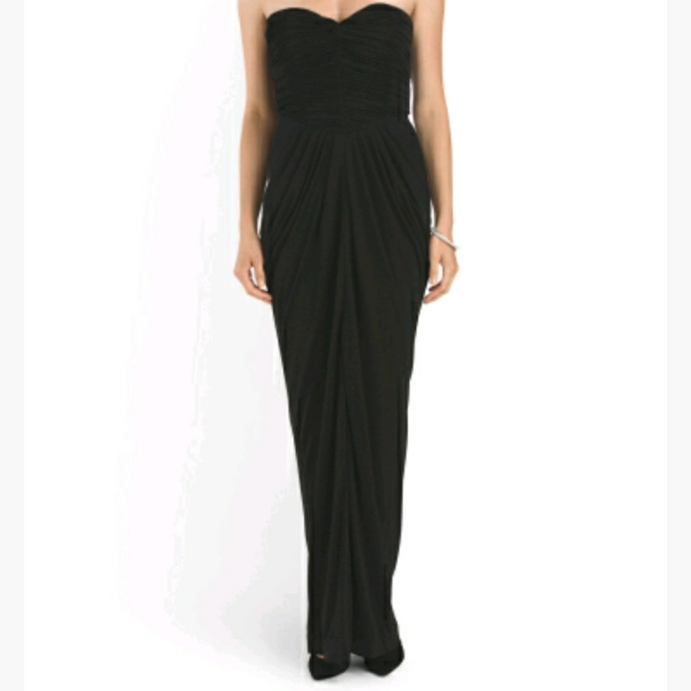 Vicky Tiel: Ruched Gown